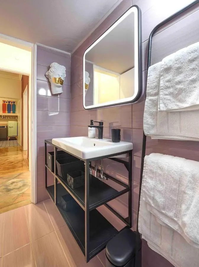4 Travelers Apartment Salonic 0*,